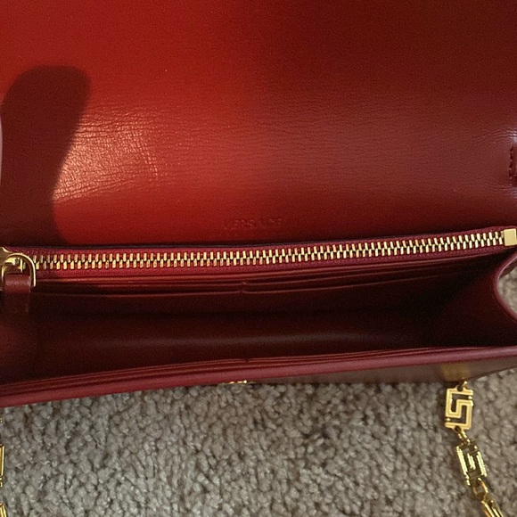 Greca Goddess Wallet on Chain - Picture 4 of 4